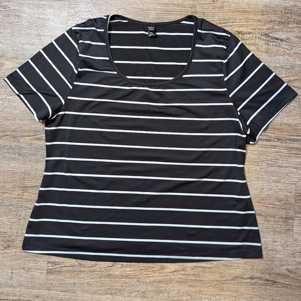 Emery Rose| Black and White Striped T-shirt